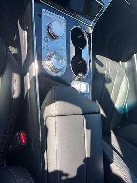 2025 Genesis GV80 2.5T