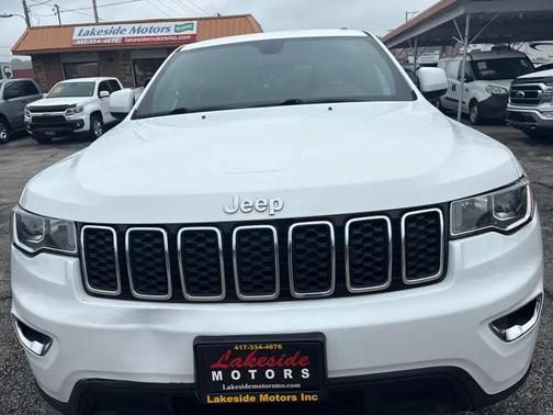 Bright White Clearcoat 2020 Jeep Grand Cherokee Laredo