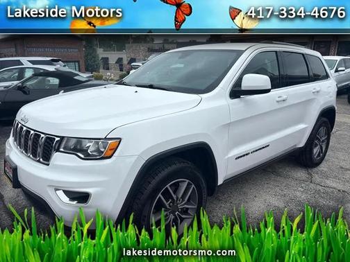 Bright White Clearcoat 2020 Jeep Grand Cherokee Laredo
