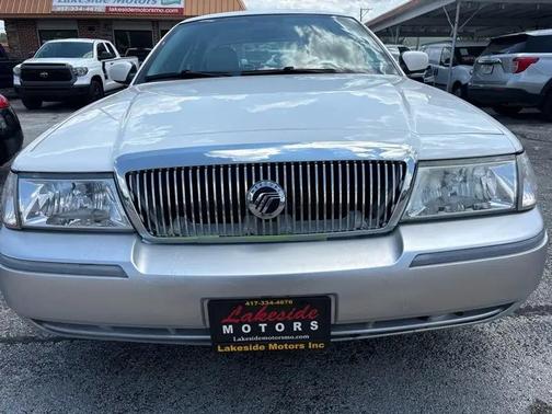 Vibrant White Clearcoat 2004 Mercury Grand Marquis 4dr Sdn GS