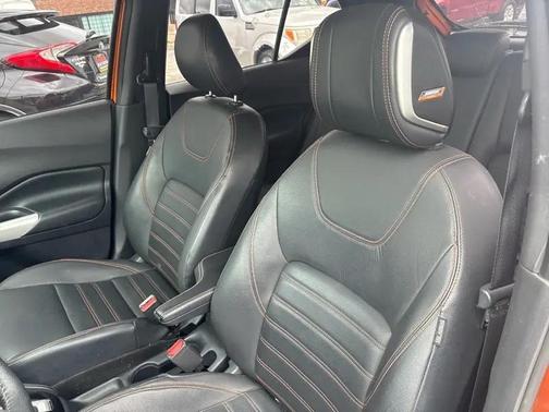 Copper 2020 Nissan Kicks SR