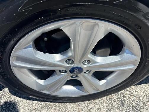 White 2014 Ford Escape SE