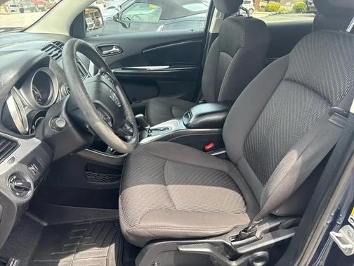 Dark Blue 2013 Dodge Journey SE