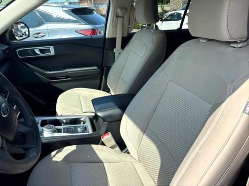 2023 Ford Explorer Base 4WD