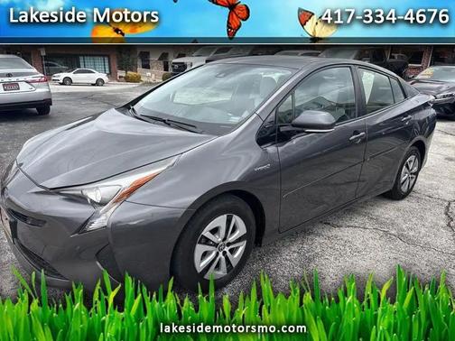 2017 Toyota Prius Three Touring