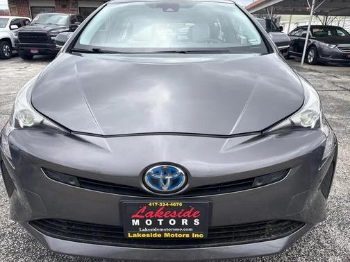 2017 Toyota Prius Three Touring