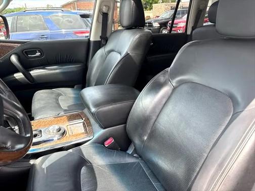 2017 INFINITI QX80 Base