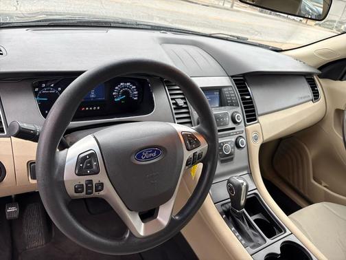 2019 Ford Taurus SE