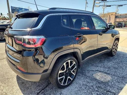 Diamond Black Crystal Pearlcoat 2021 Jeep Compass Limited