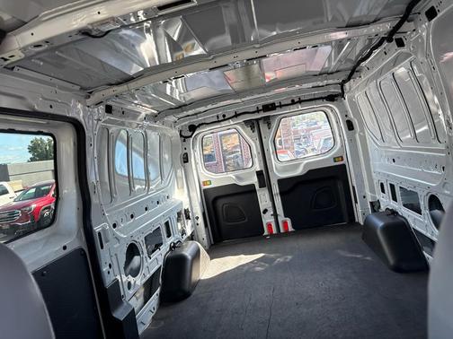 2018 Ford Transit-250 Base