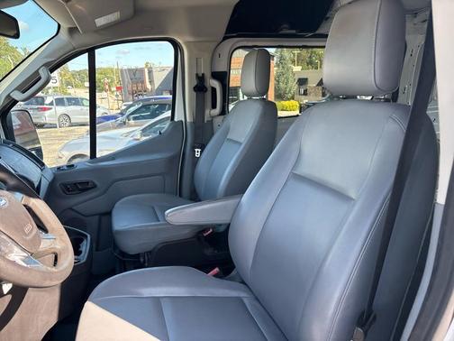 2018 Ford Transit-250 Base