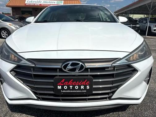 2020 Hyundai ELANTRA SE