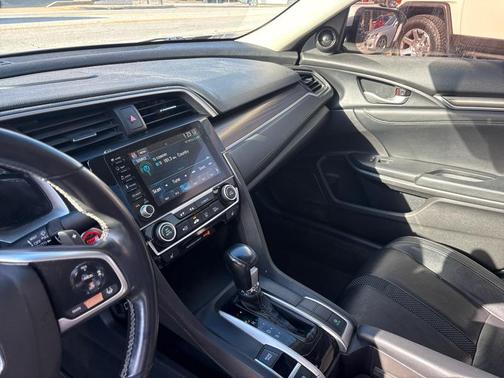 2020 Honda Civic Touring