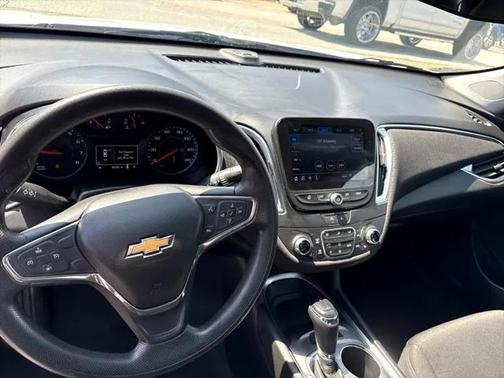 2020 Chevrolet Malibu FWD LT