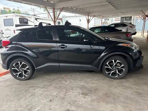 Black Sand Pearl 2018 Toyota C-HR XLE FWD (Natl)
