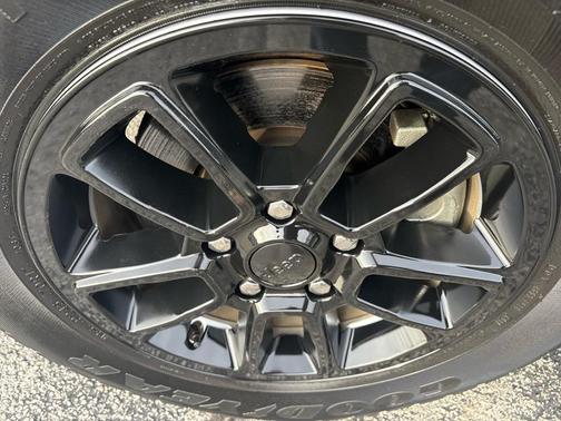 2019 Jeep Grand Cherokee Laredo