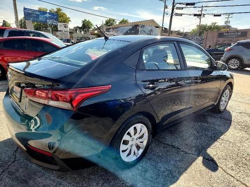 2019 Hyundai Accent SE