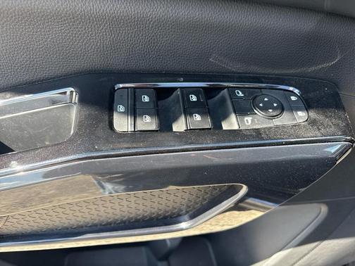 2022 Nissan Pathfinder SV 4WD