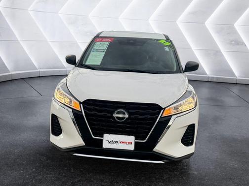 2023 Nissan Kicks S