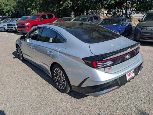 2025 Hyundai SONATA Hybrid Limited