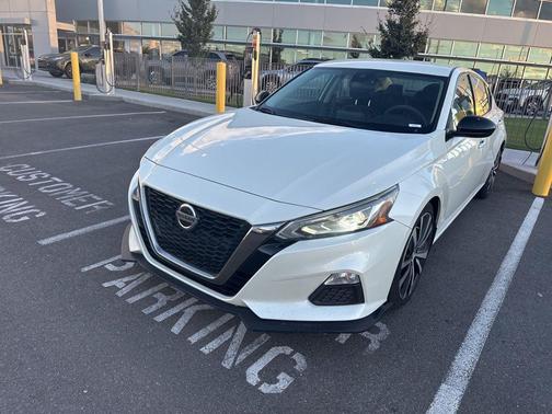 2020 Nissan Altima SR FWD