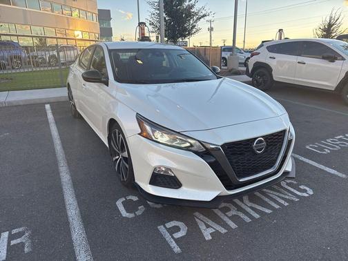 2020 Nissan Altima SR FWD
