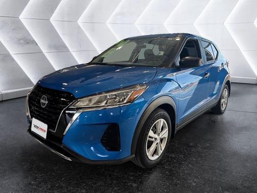 2023 Nissan Kicks S