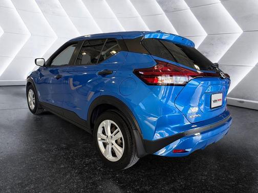 2023 Nissan Kicks S