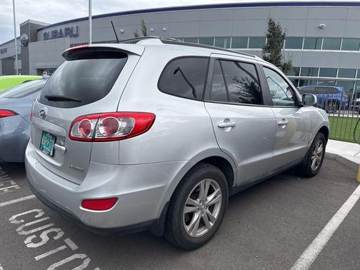 2012 Hyundai SANTA FE SE