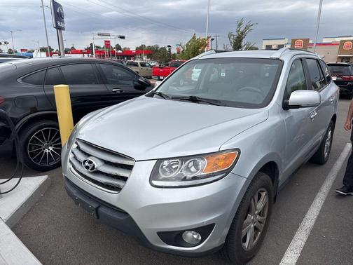 2012 Hyundai SANTA FE SE