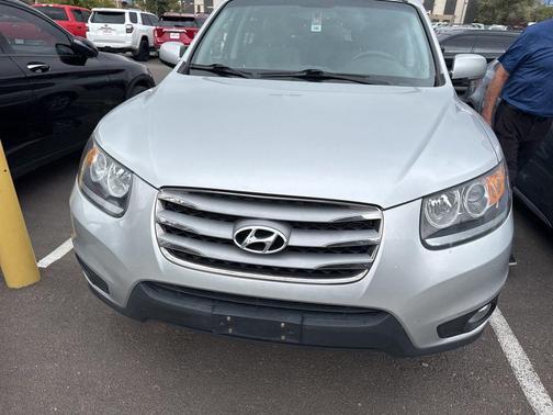2012 Hyundai SANTA FE SE