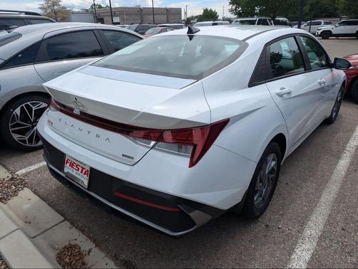 2025 Hyundai ELANTRA HEV Blue