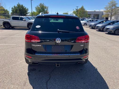 2012 Volkswagen Touareg TDI Lux
