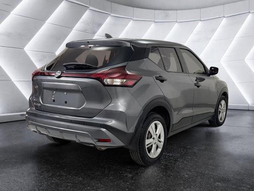 2021 Nissan Kicks S