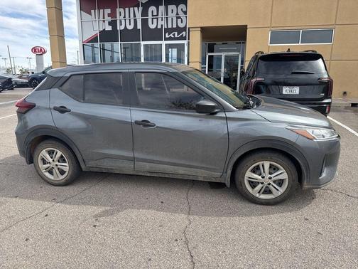 2021 Nissan Kicks S