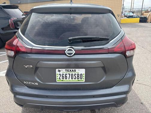2021 Nissan Kicks S