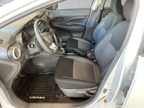 2020 Nissan Versa 1.6 S