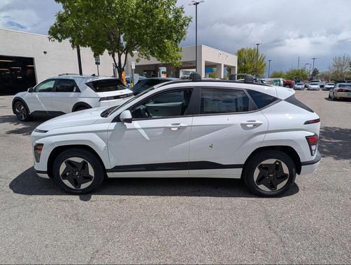 2025 Hyundai KONA EV SEL