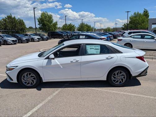 2025 Hyundai ELANTRA HEV Blue