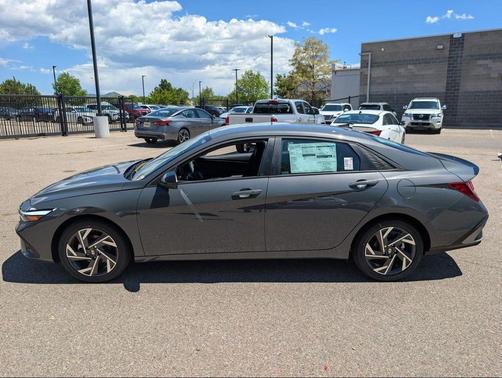 2025 Hyundai ELANTRA Sport