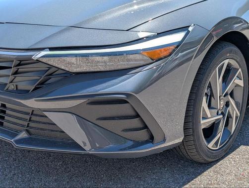 2025 Hyundai ELANTRA Sport