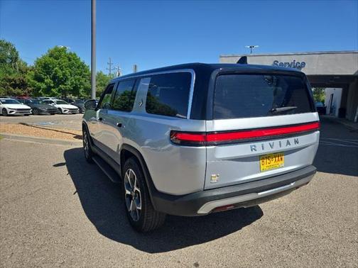 2024 Rivian R1S Adventure Quad Motor Large Pack