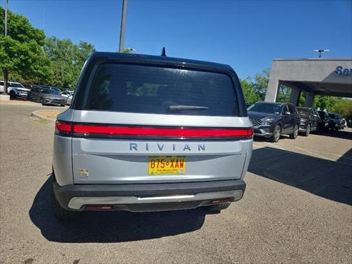 2024 Rivian R1S Adventure Quad Motor Large Pack