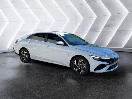 2025 Hyundai ELANTRA HEV Limited