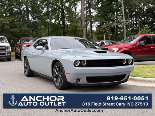 Smoke Show 2022 Dodge Challenger R/T