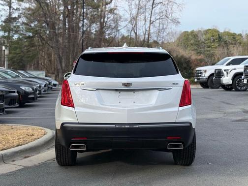 2017 Cadillac XT5 Base