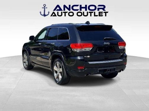 Brilliant Black Crystal Pearlcoat 2014 Jeep Grand Cherokee Overland