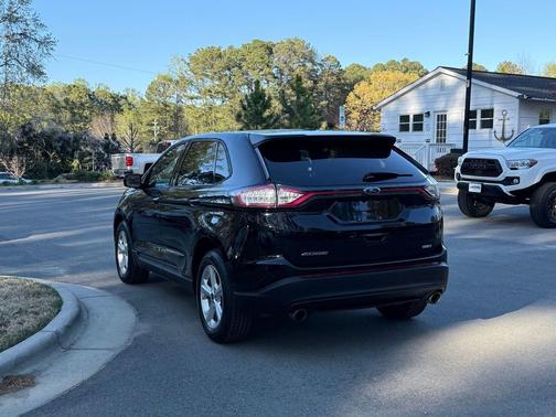 Shadow Black 2017 Ford Edge SE