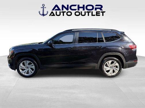 Deep Black Pearl 2021 Volkswagen Atlas 3.6L SE w/Technology