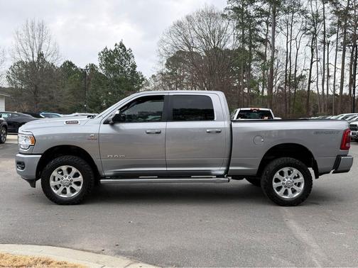 2022 RAM 2500 Big Horn Crew Cab 4x4 6'4' Box